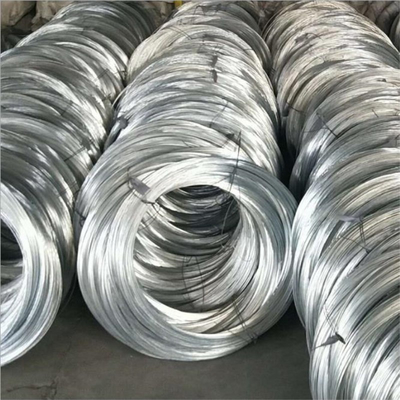 Gi Haste de fio de aço galvanizado para cabide 2,5 mm Revestido de PVC 7 / 0,33 mm 275 g / M2